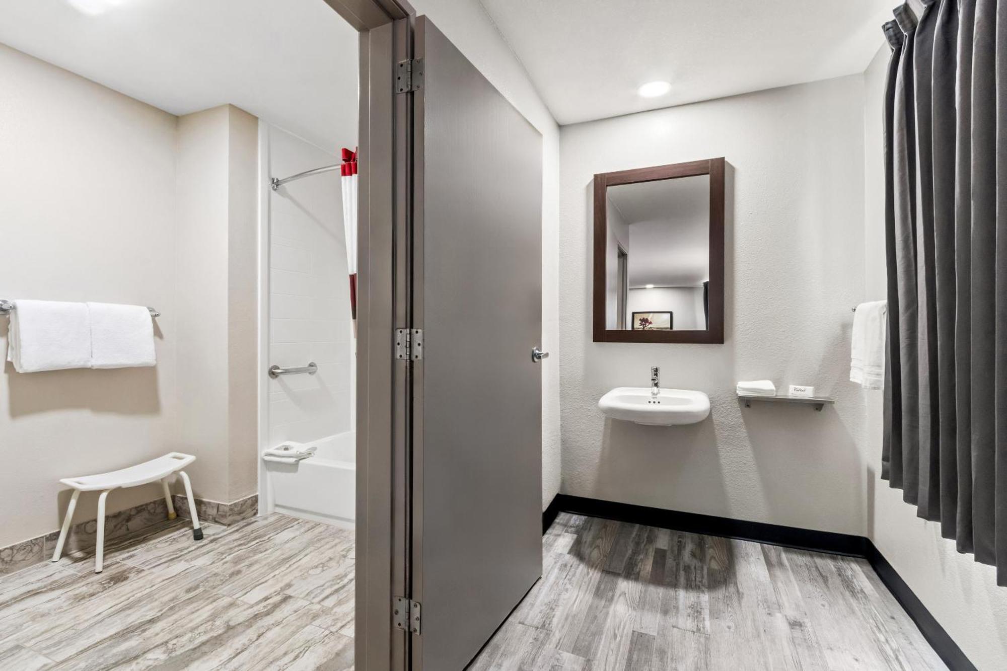 Red Roof Inn Phoenix North - I-17 At Bell Rd Ngoại thất bức ảnh