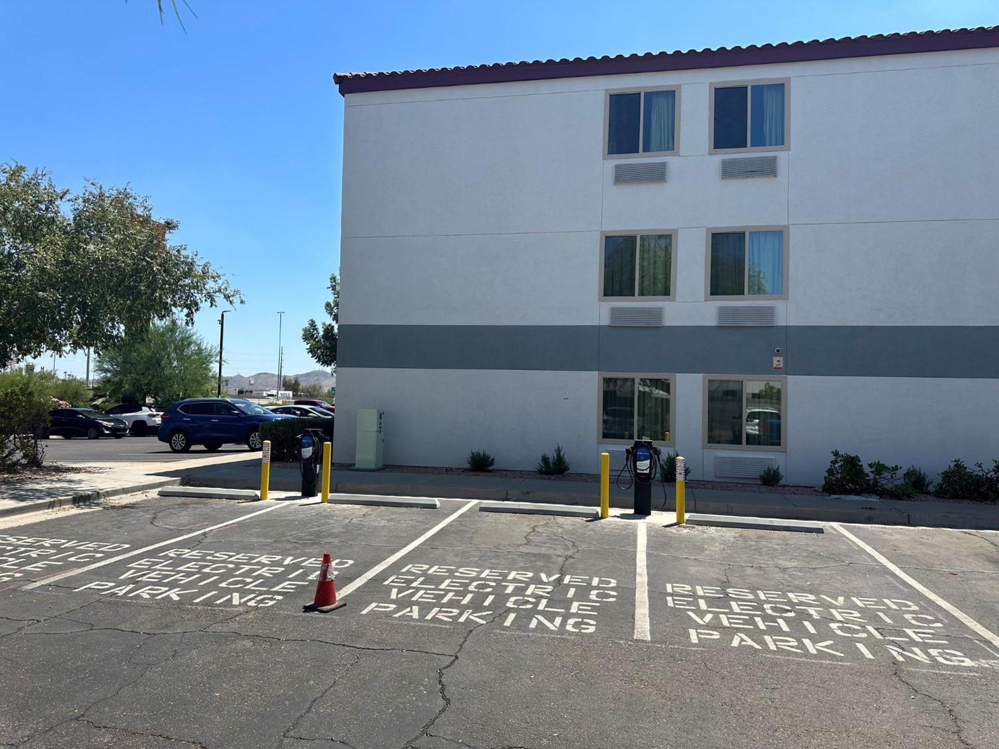 Red Roof Inn Phoenix North - I-17 At Bell Rd Ngoại thất bức ảnh