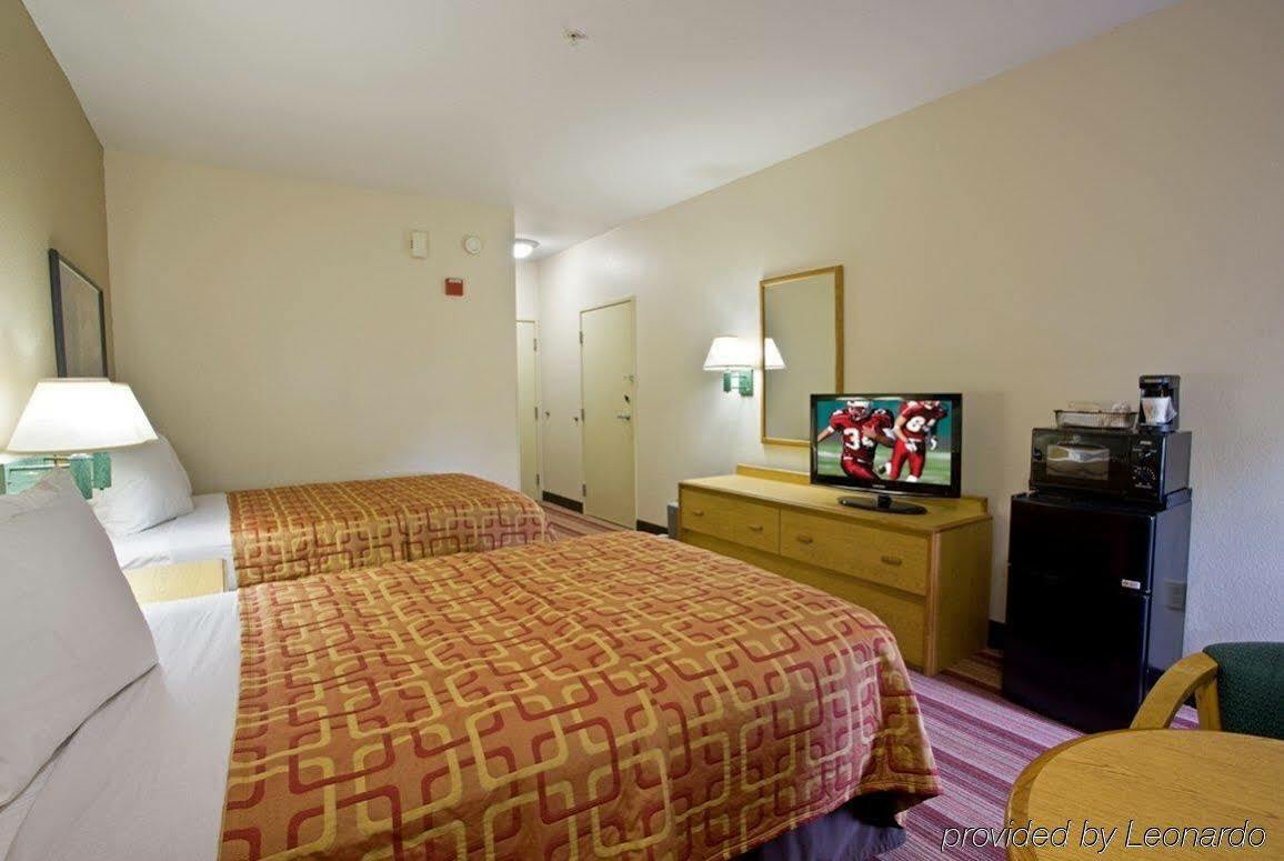 Red Roof Inn Phoenix North - I-17 At Bell Rd Ngoại thất bức ảnh